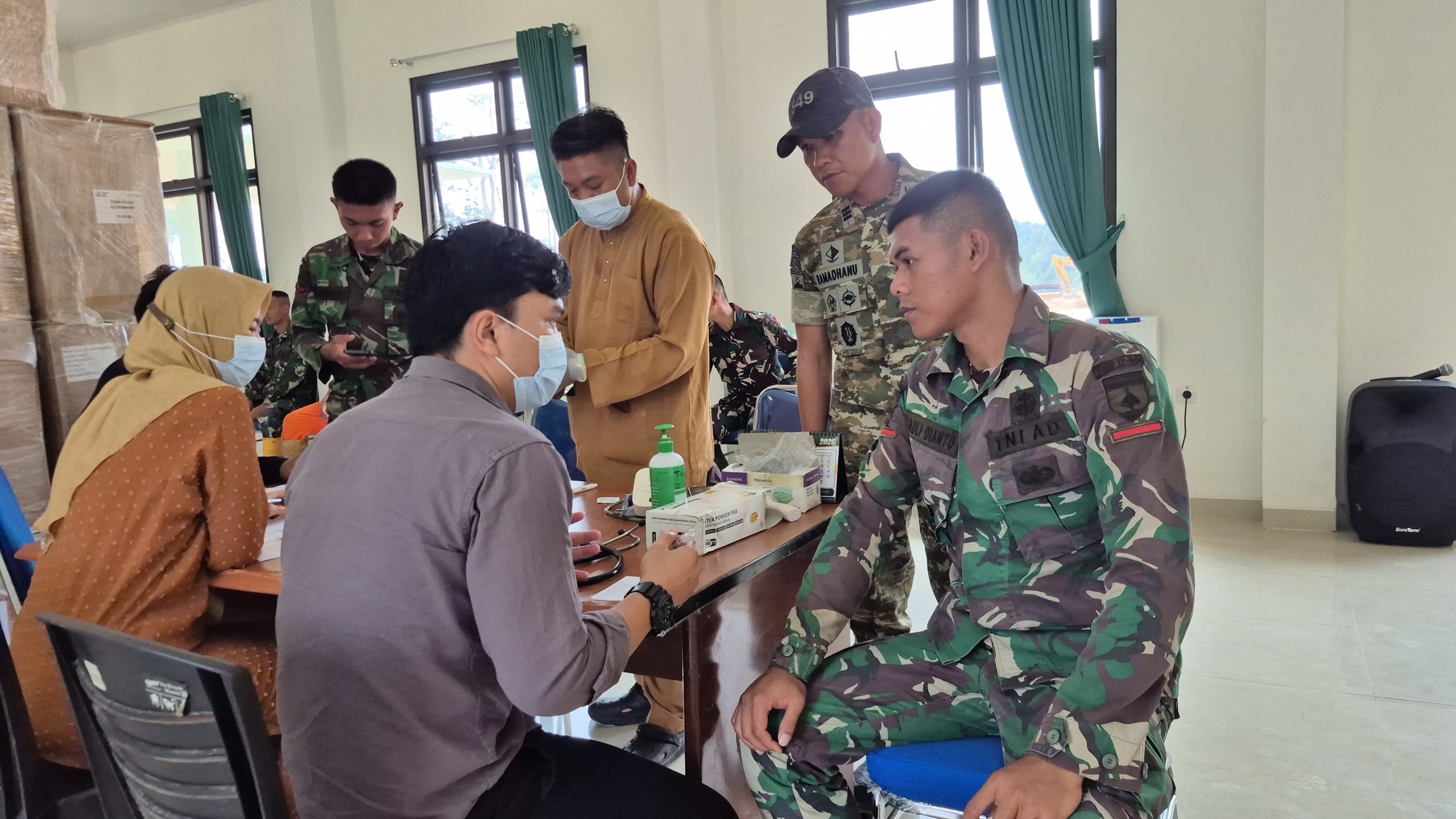 Pastikan Kondisi Personel Tetap Prima, Puskesmas Daik Periksa Kesehatan Tim Gabungan Penanggulangan Karhutla